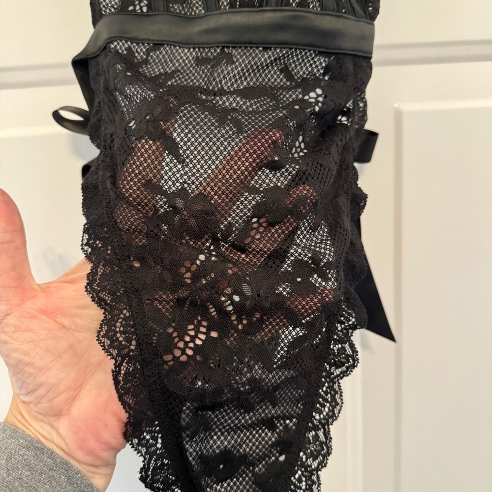 NWT - Victoria’s Secret - Wicked Unlined Laced Teddy - Black - Size: Large - Picture 6 of 14